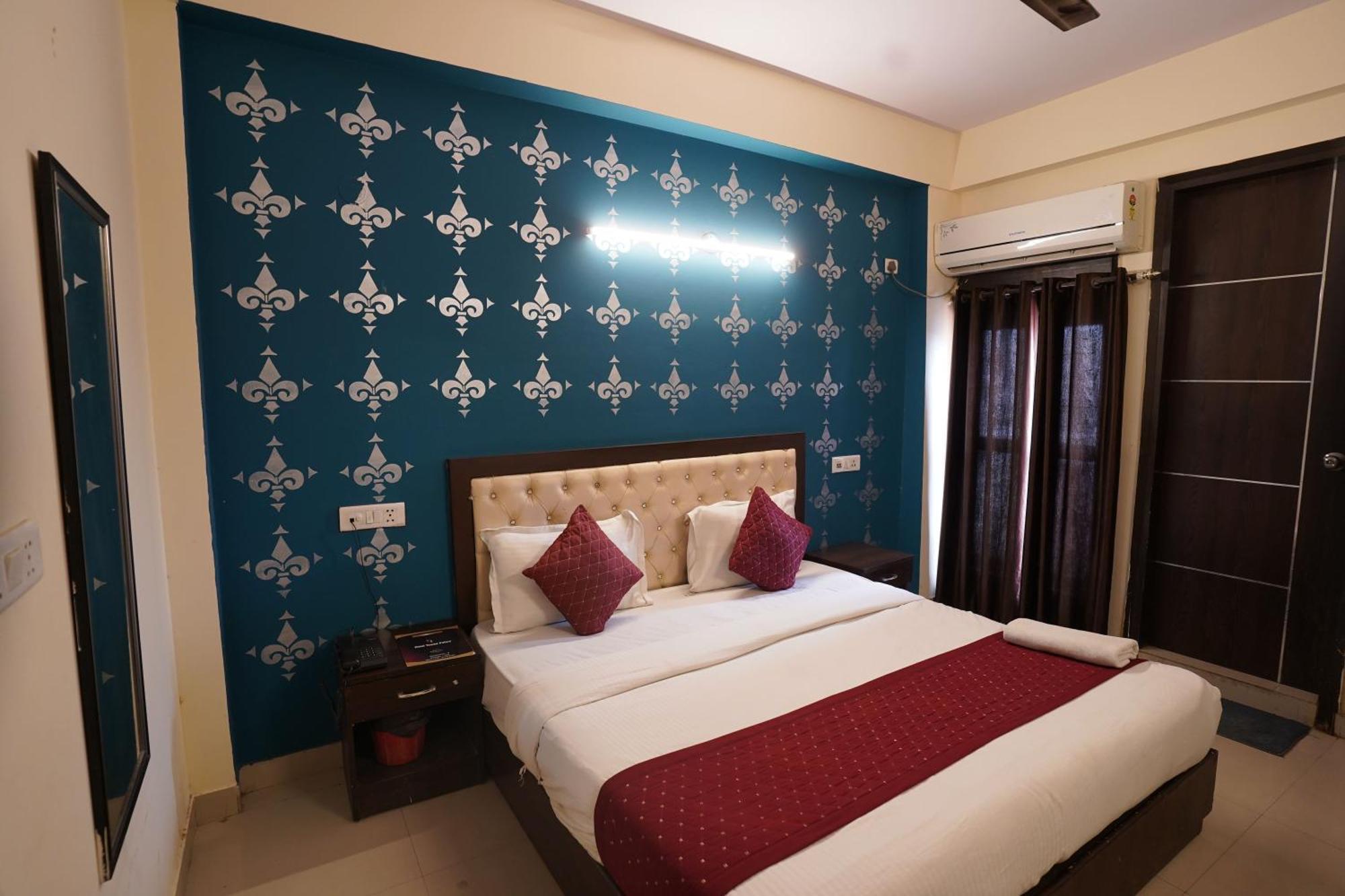 Hotel Tourist Palace New Delhi Exterior foto