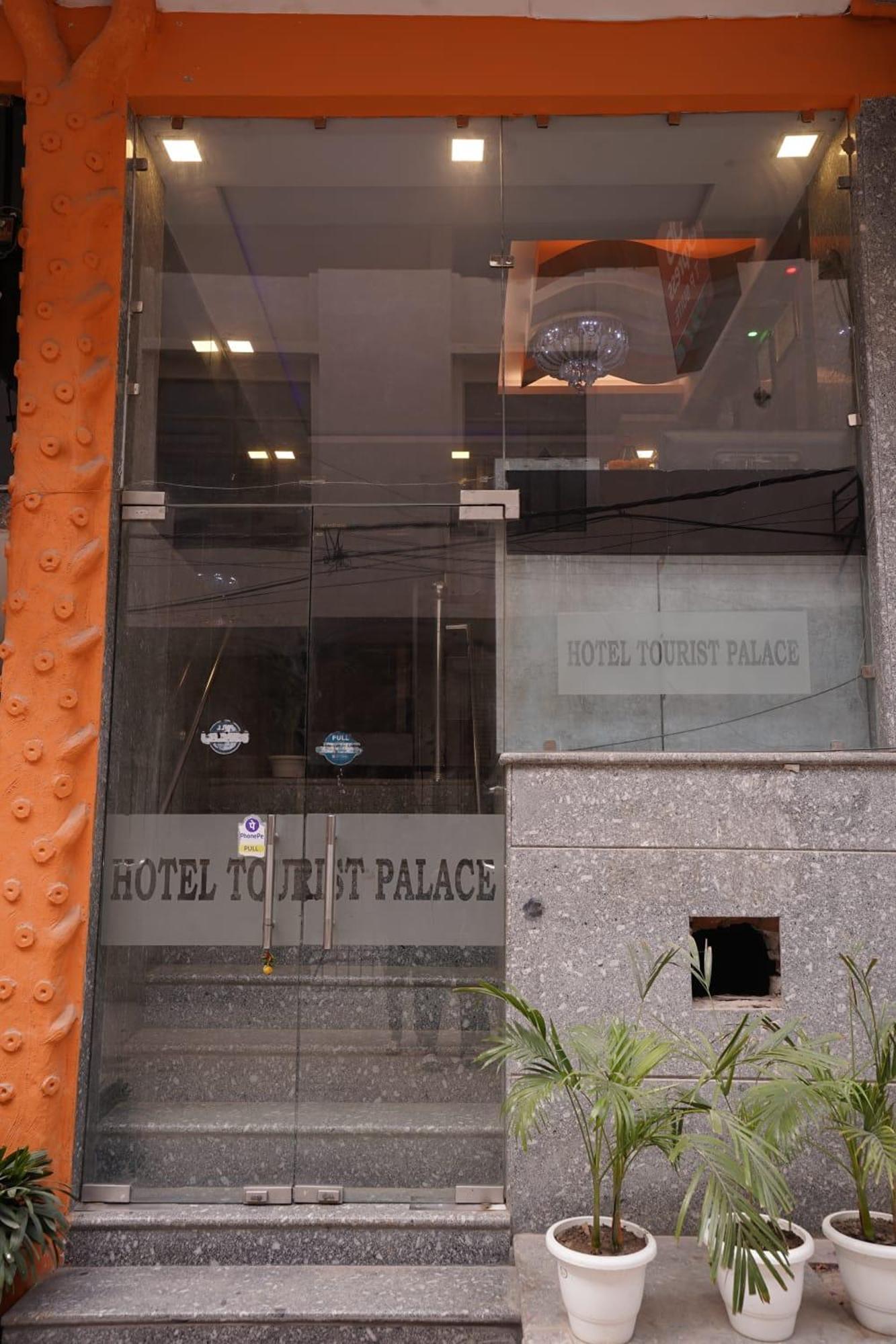 Hotel Tourist Palace New Delhi Exterior foto