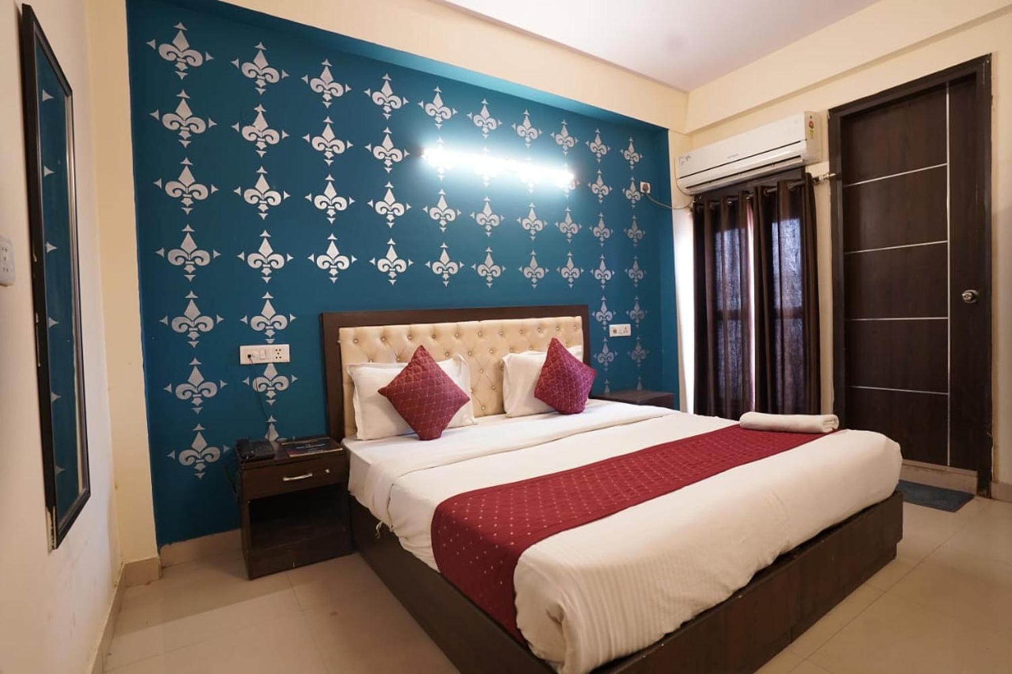 Hotel Tourist Palace New Delhi Exterior foto