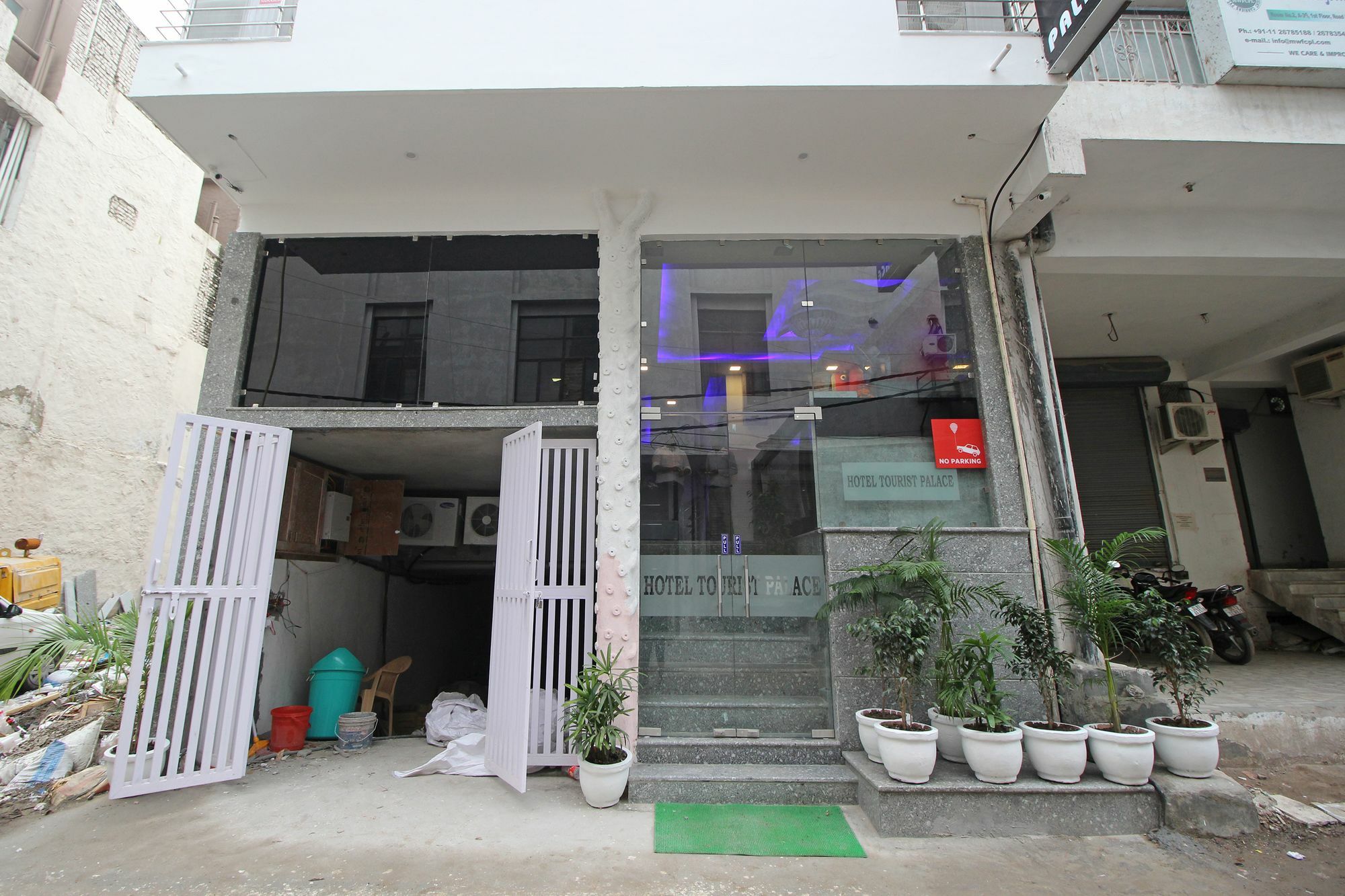 Hotel Tourist Palace New Delhi Exterior foto